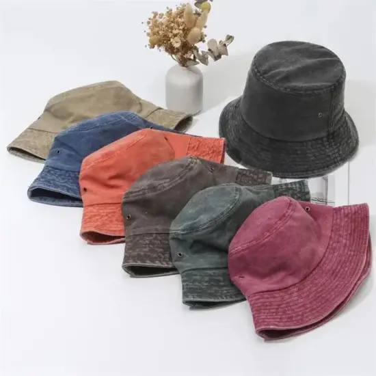 Cotton travel bucket hat for fashion and outdoor wear