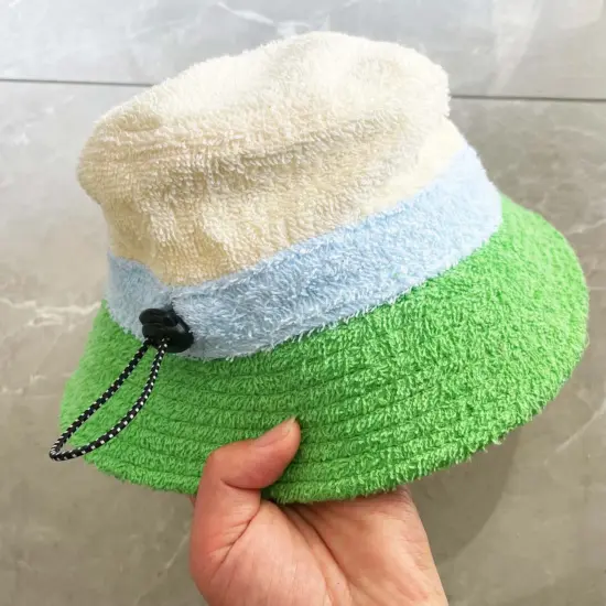 Colorful bucket hat with embroidered logo