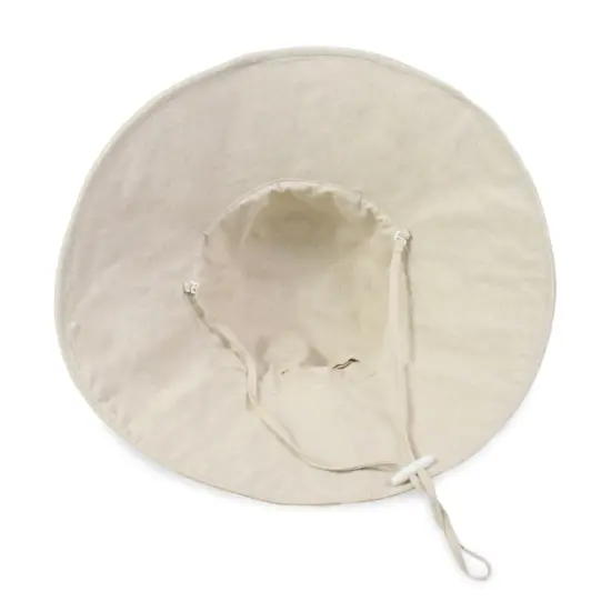 Soft fuzzy tassel bucket hat for winter wear